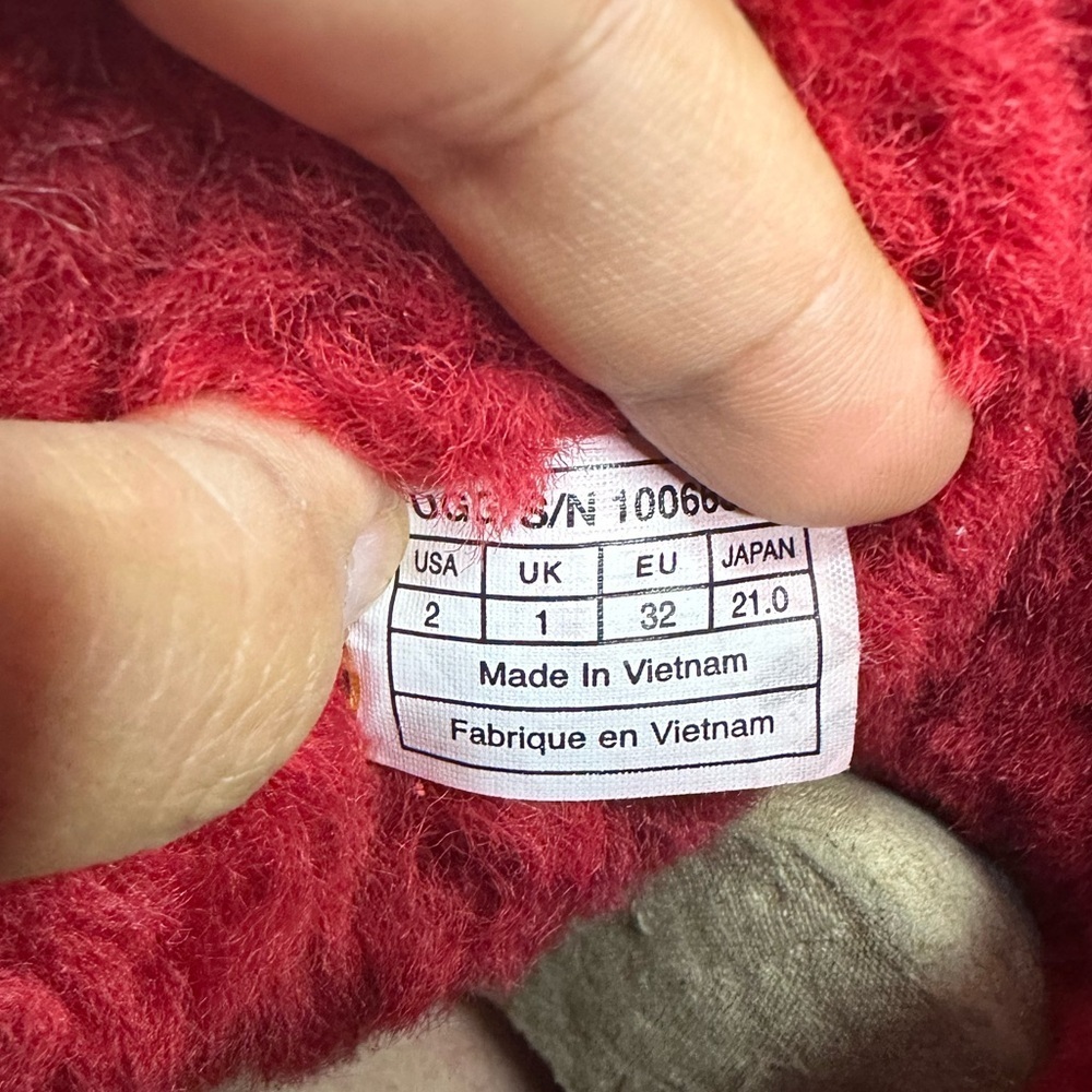 UGG kids selene bow winter boots in red - Picture 11 of 14